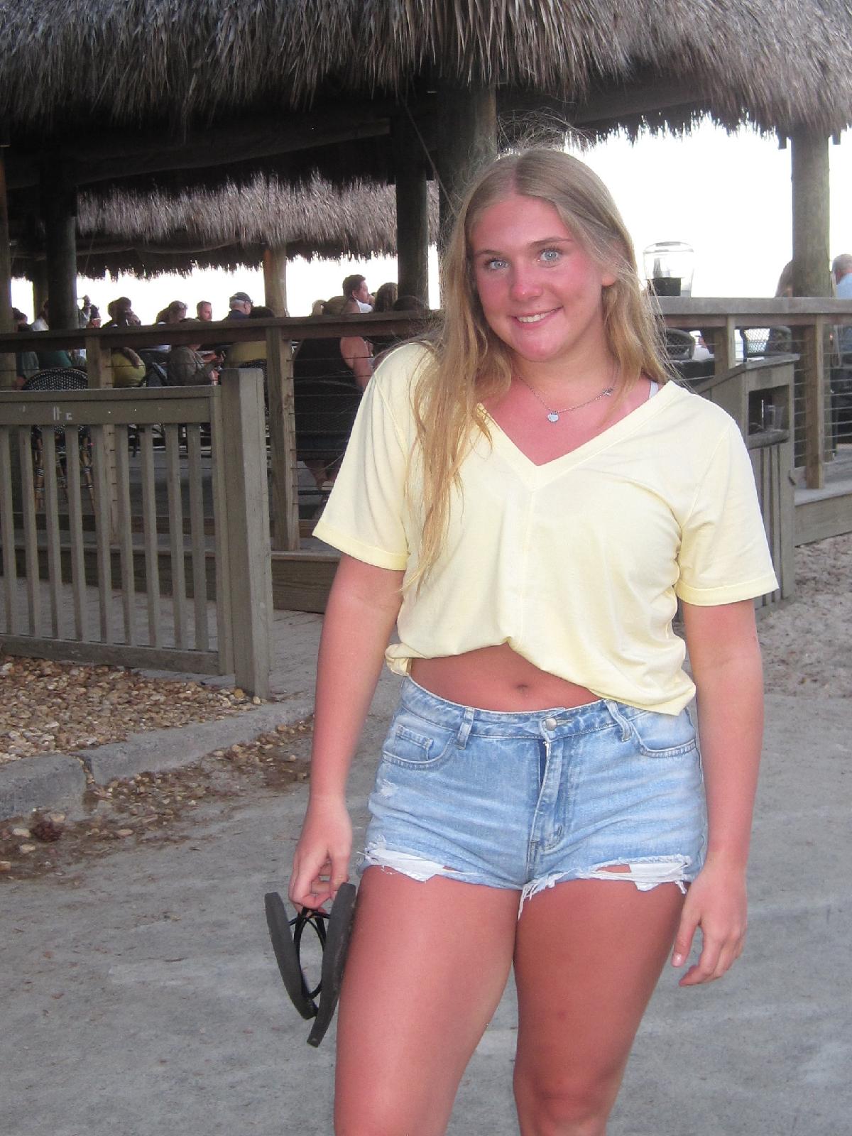 avonleagrace0309@icloud.com