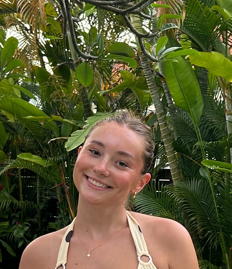 elliebradbury463@gmail.com