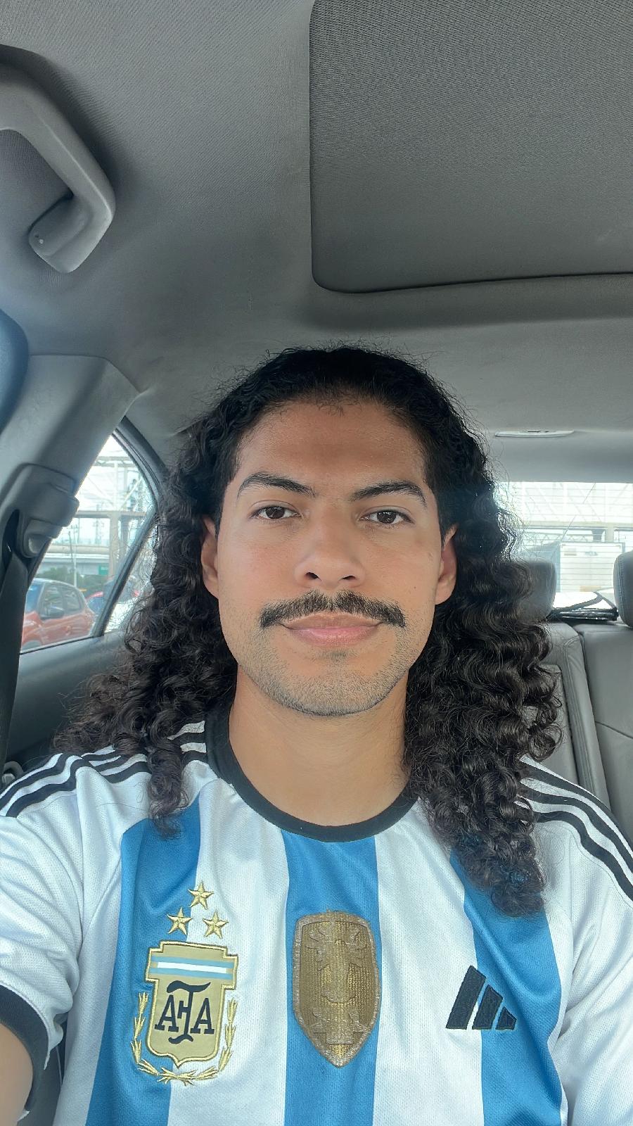 yayogallegos21@gmail.com