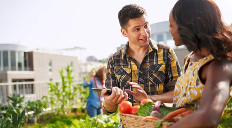 Black Woman Joins a Vegan Community for Support as She Transitions