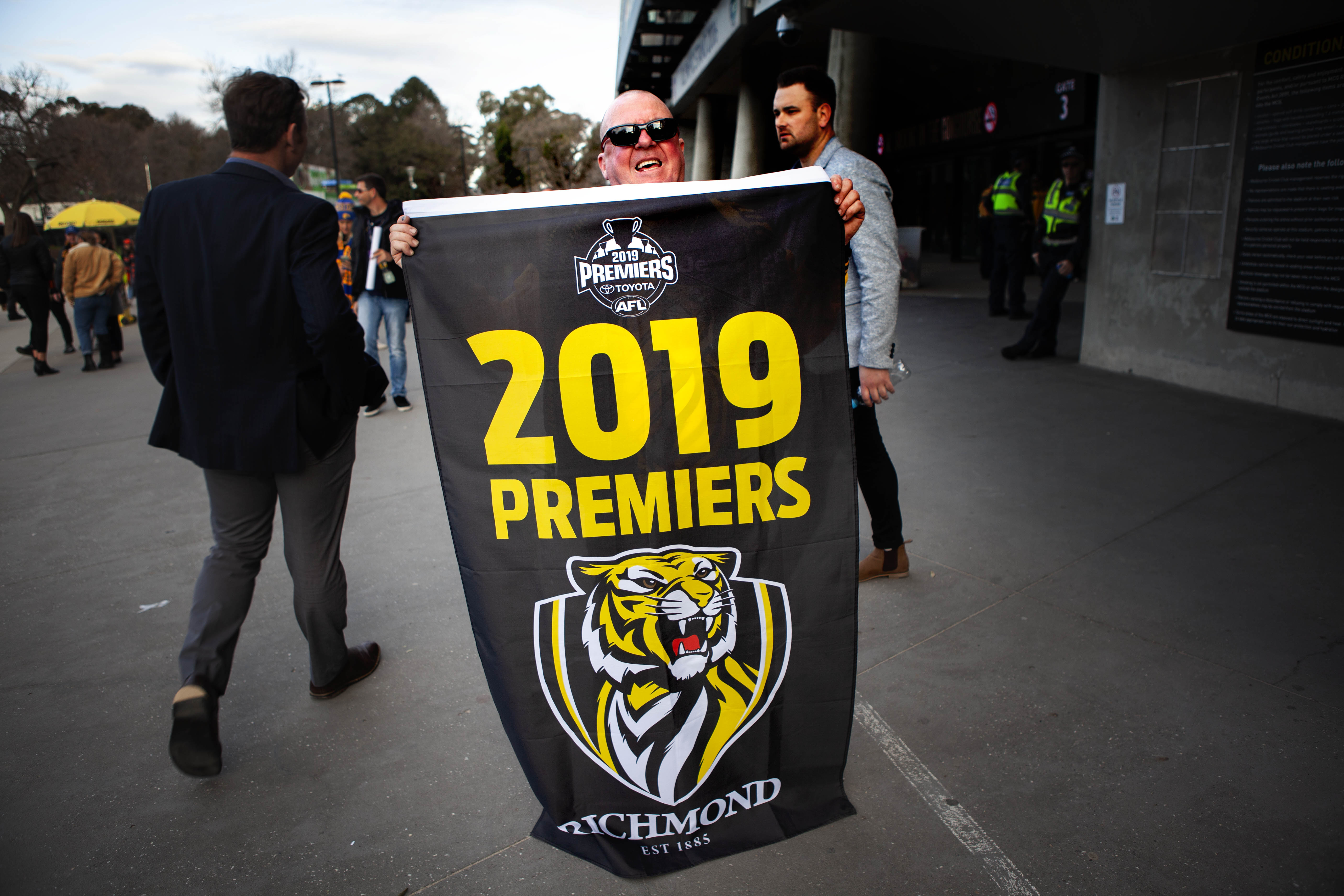 Families, flags and footy records on show as AFL season comes to a close