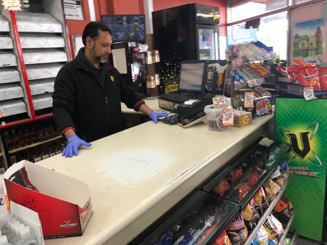 One stubby in four hours: how trade dried up for one small bottle shop