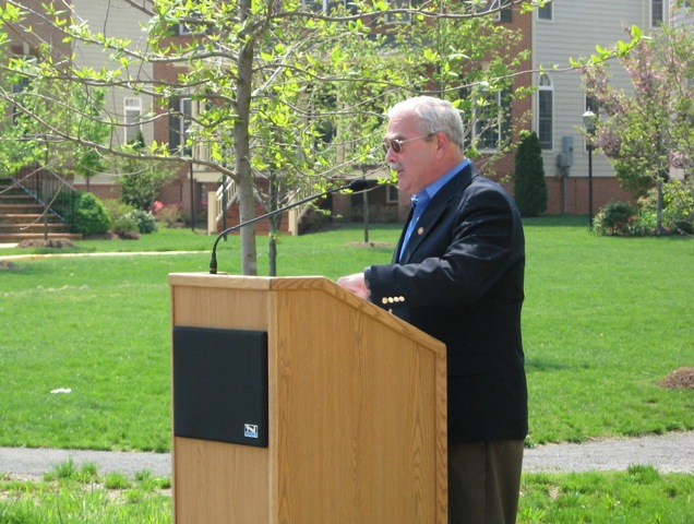 Rep. Gerald Connolly speaking at the Ira Gabrielson marker in 2007.