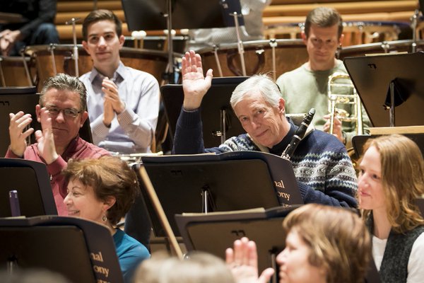 Retiring principal clarinet Loren Kitt is recognized before rehearsal begins at the Berlin Philharmonic earlier this year.