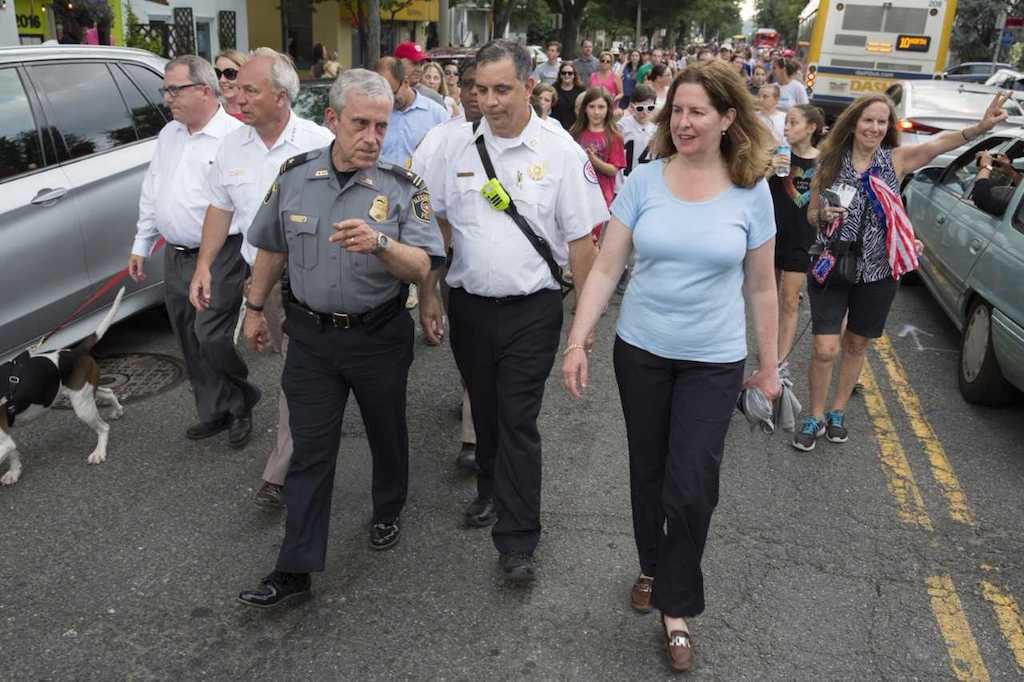 Alexandria Mayor Allison Silberberg with city residents