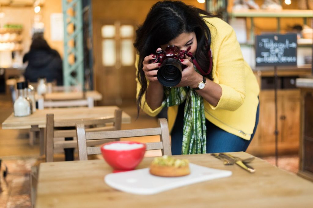 Food blogger Jessica van Dop DeJesus at work.