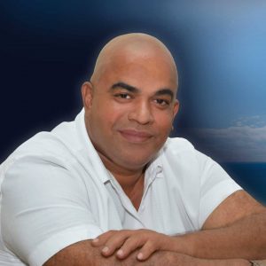 sunil-T-300x300.jpg