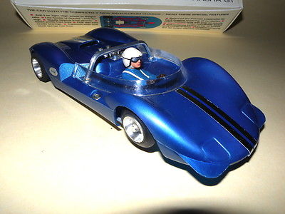 The Old Toy Guide - Cox La Cucaracha Super Cuc Vintage 1/24 slot