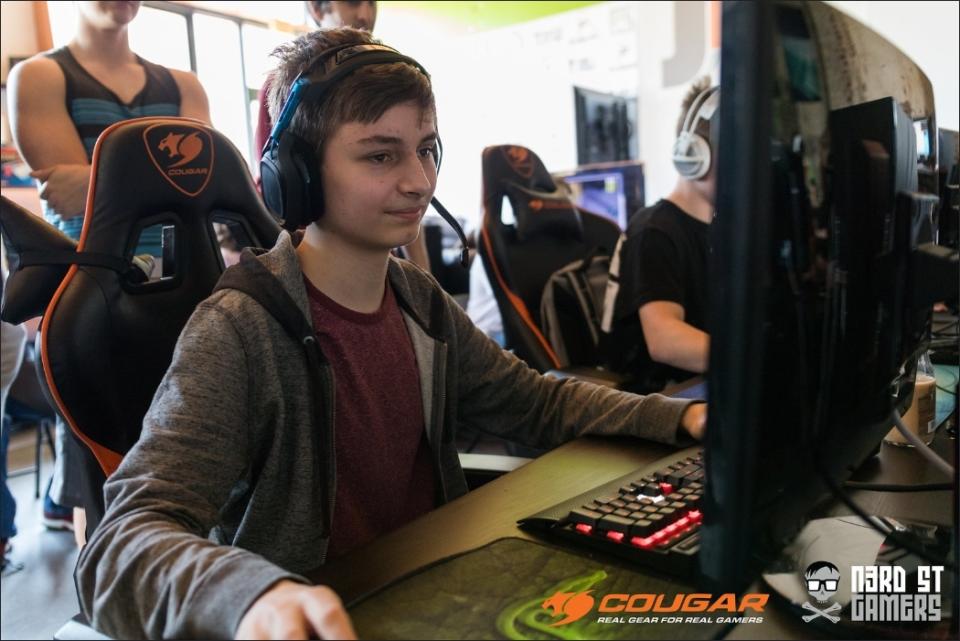 Asuna It S Easy To Get On A Pro Team When You Know People And Those People Are Able To Confirm Your Skill Valorant News Thespike Gg