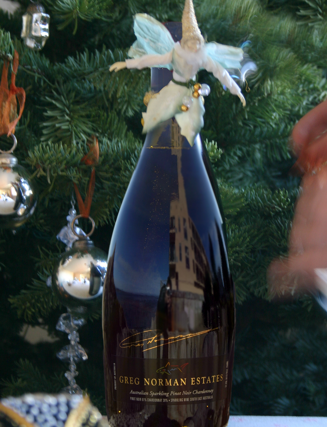 Greg Norman Estates NV Sparkling Chardonnay Pinot Noir 750ml Wine Bottle