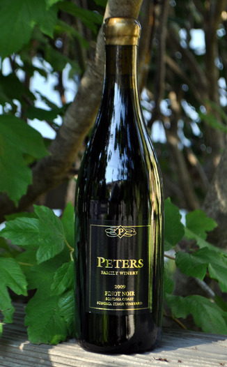Peters Family Winery 2009 Pinot Noir 750ml Wine Bottle