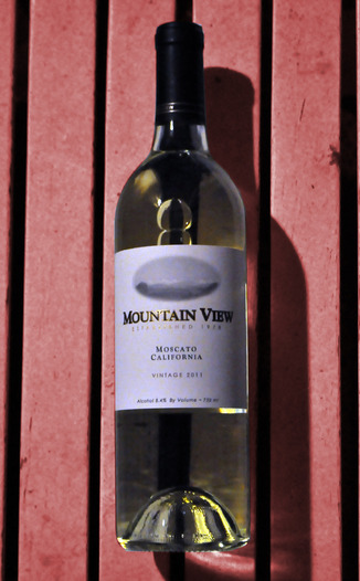 Mountain View Wines 2011 California Moscato 750ml Wine Bottle