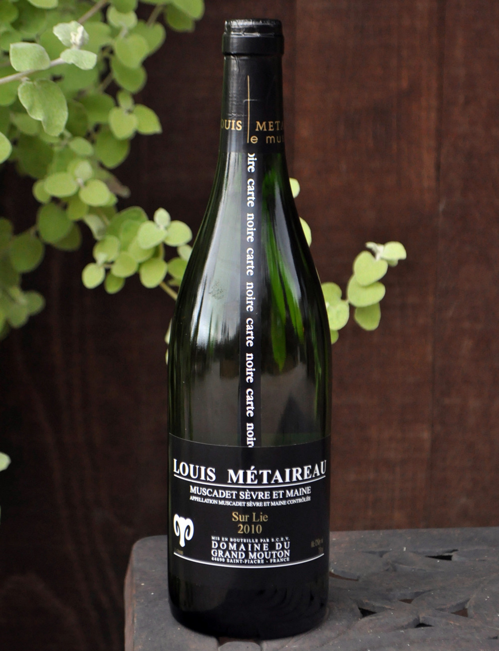 Louis Metaireau 2010 Muscadet Sevre et Maine 750ml Wine Bottle