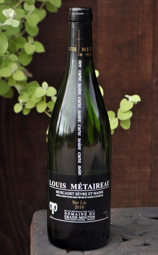 Louis Metaireau 2010 Muscadet Sevre et Maine 750ml Wine Bottle