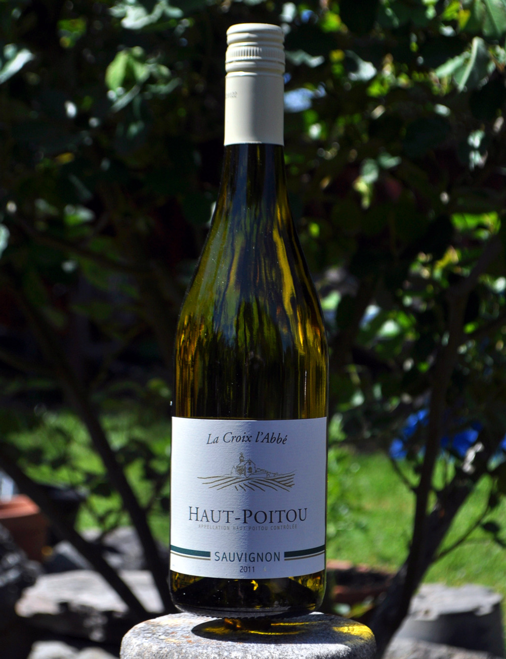 La Croix l'abbe 2011 Poitou Sauvignon Blanc 750ml Wine Bottle