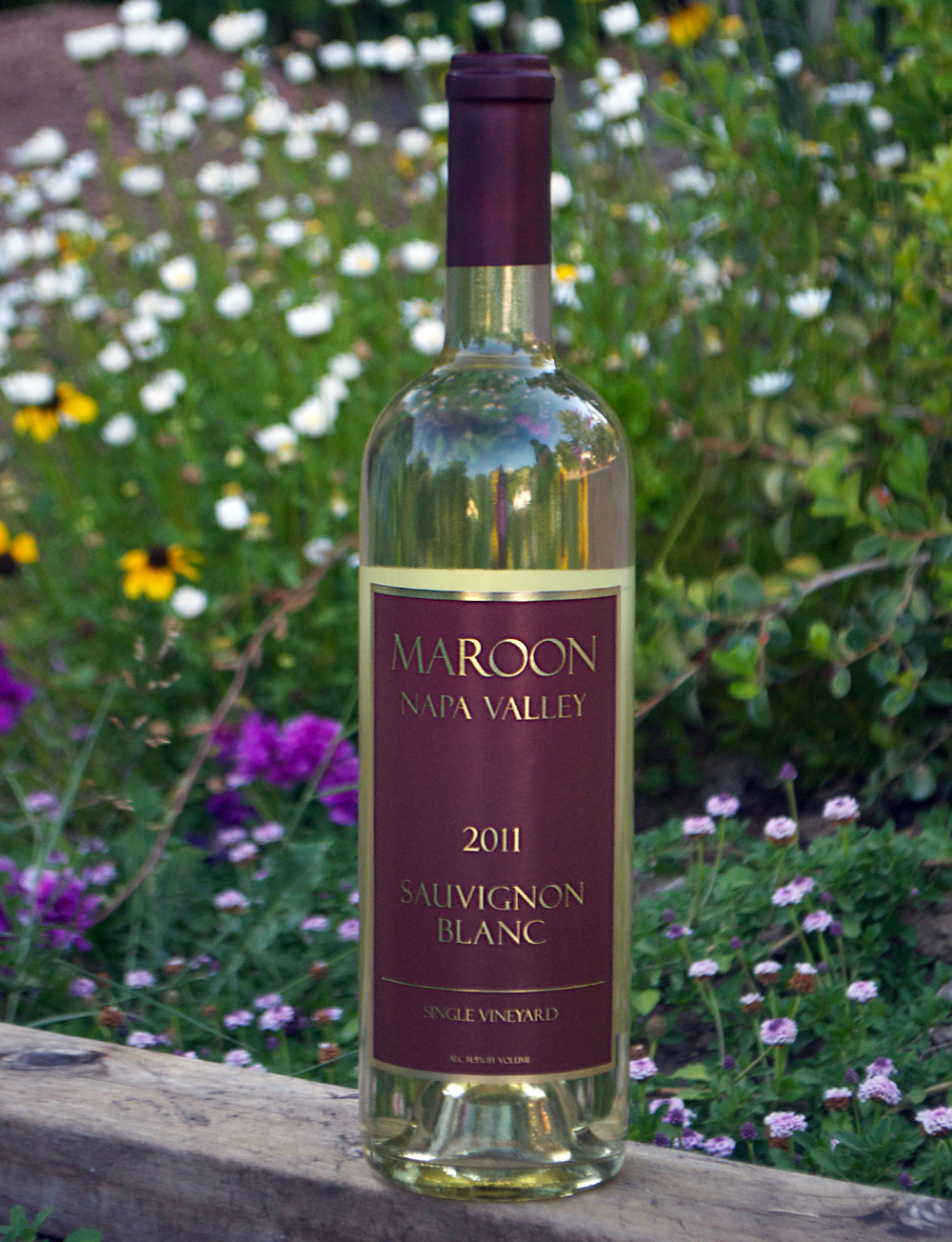 Maroon 2011 Napa Valley Sauvignon Blanc 750ml Wine Bottle