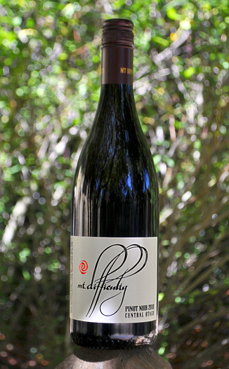 Mt. Difficulty 2010 Central Otago Pinot Noir 750ml Wine Bottle