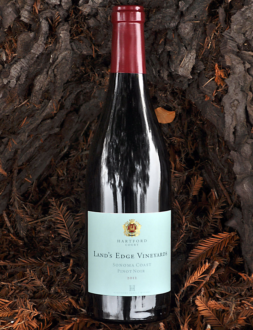 Hartford Family Winery 2012 Land's Edge Vineyards Sonoma Coast Pinot Noir 750ml Wine Bottle