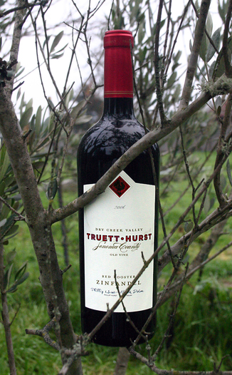 Truett-Hurst Vineyards & Winery 2006 Red Rooster Old Vine Zinfandel 750ml Wine Bottle