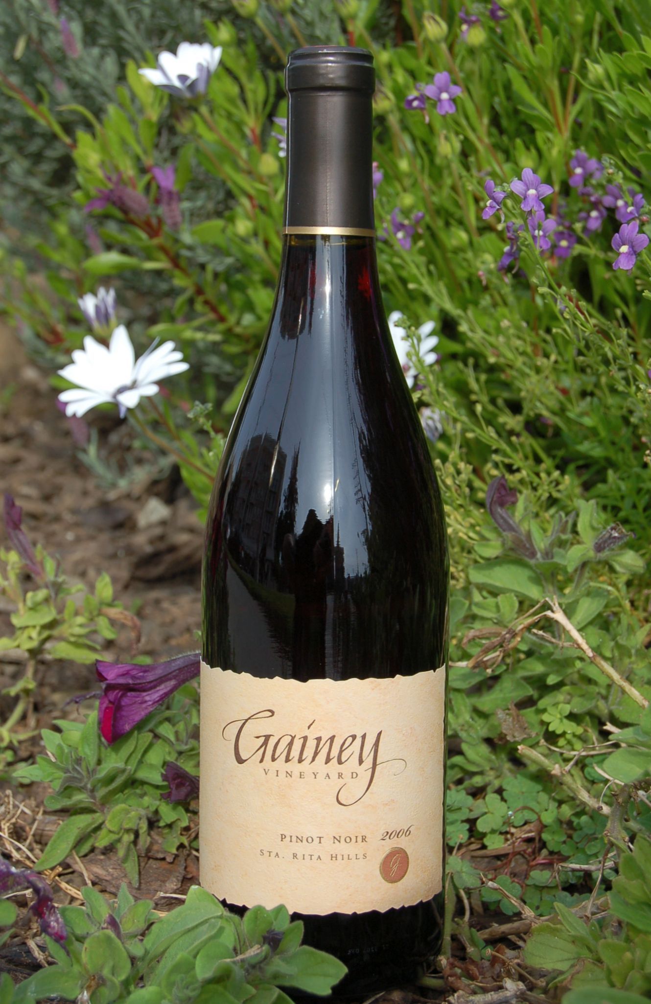 Gainey Vineyard 2006 Sta. Rita Hills Pinot Noir 750ml Wine Bottle