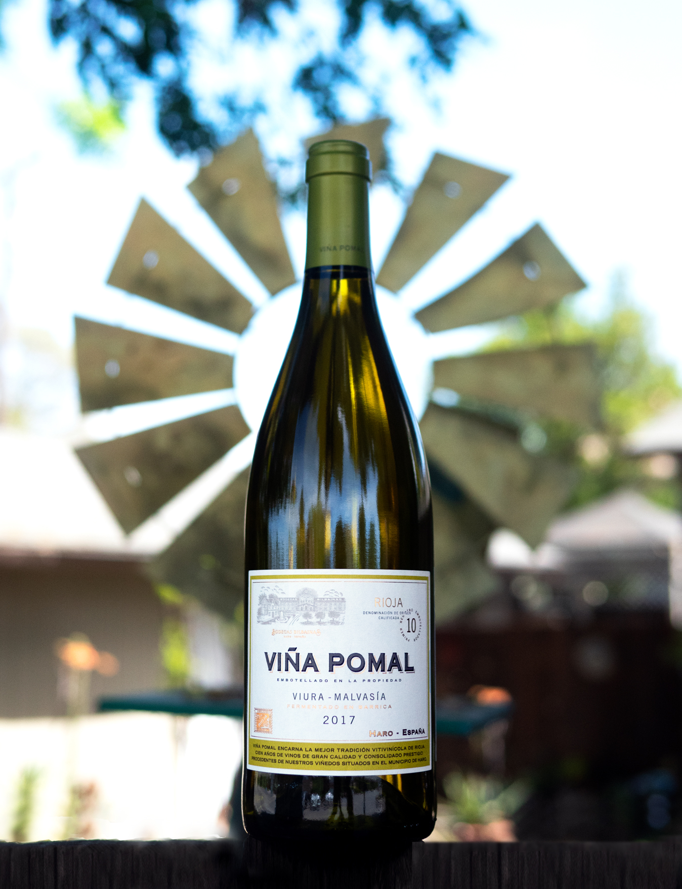 Bodegas Bilbaínas 2017 'Viña Pomal' Blanco Rioja DOCa 750ml Wine Bottle