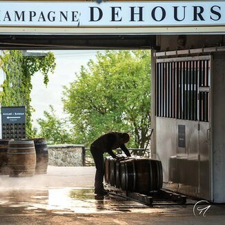 Champagne Dehours & Fils