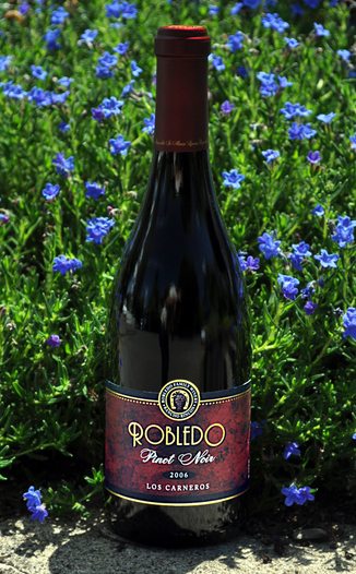 Robledo Family Winery 2006 Los Carneros Pinot Noir 750ml Wine Bottle