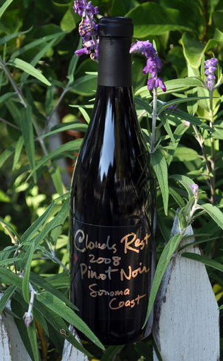 Clouds Rest Pinot Noir 2008 Pinot Noir 'femme fatale' 750ml Wine Bottle