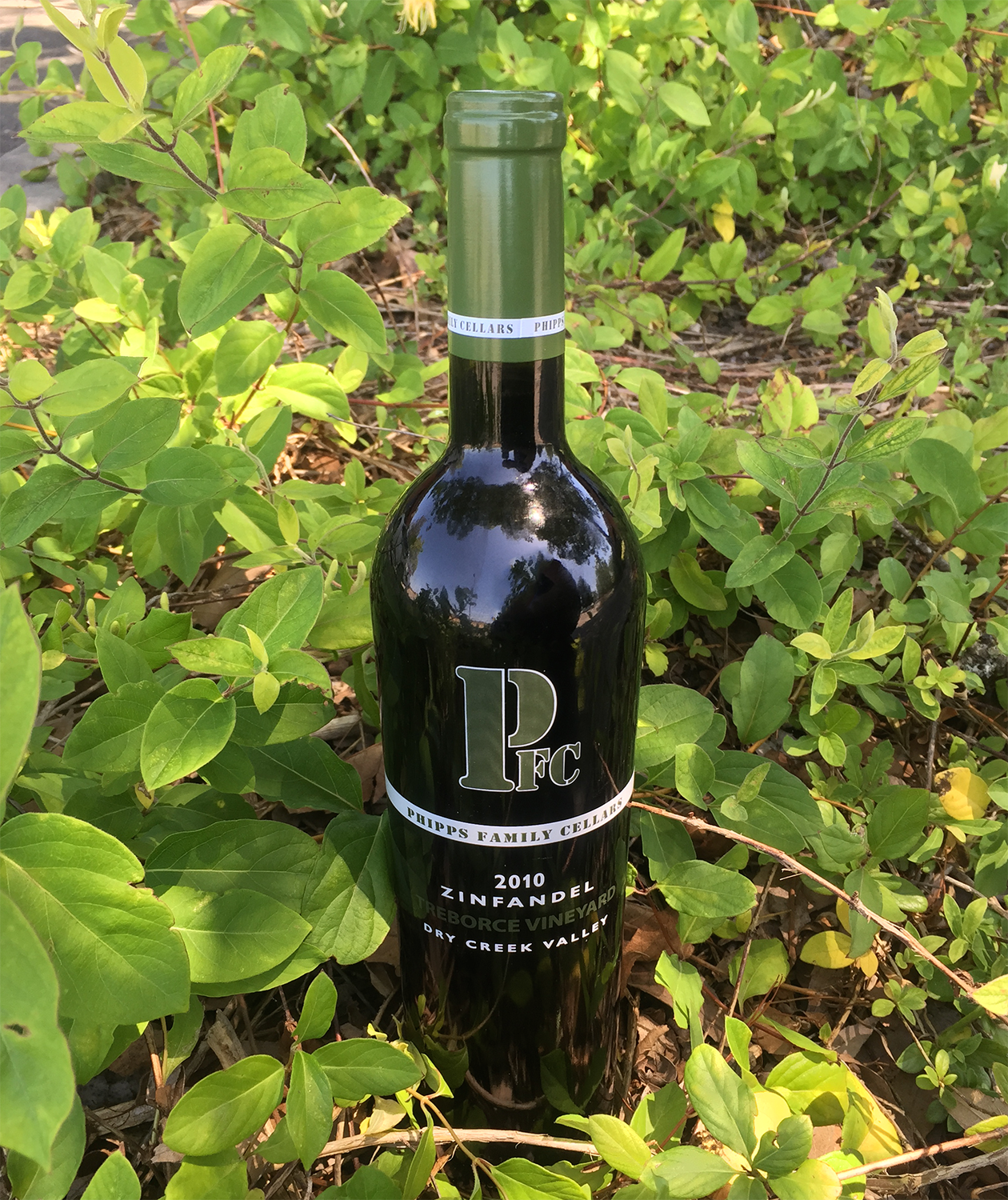 Phipps Family Cellars 2010 Treborce Vineyard Dry Creek Valley Zinfandel 750ml Wine Bottle