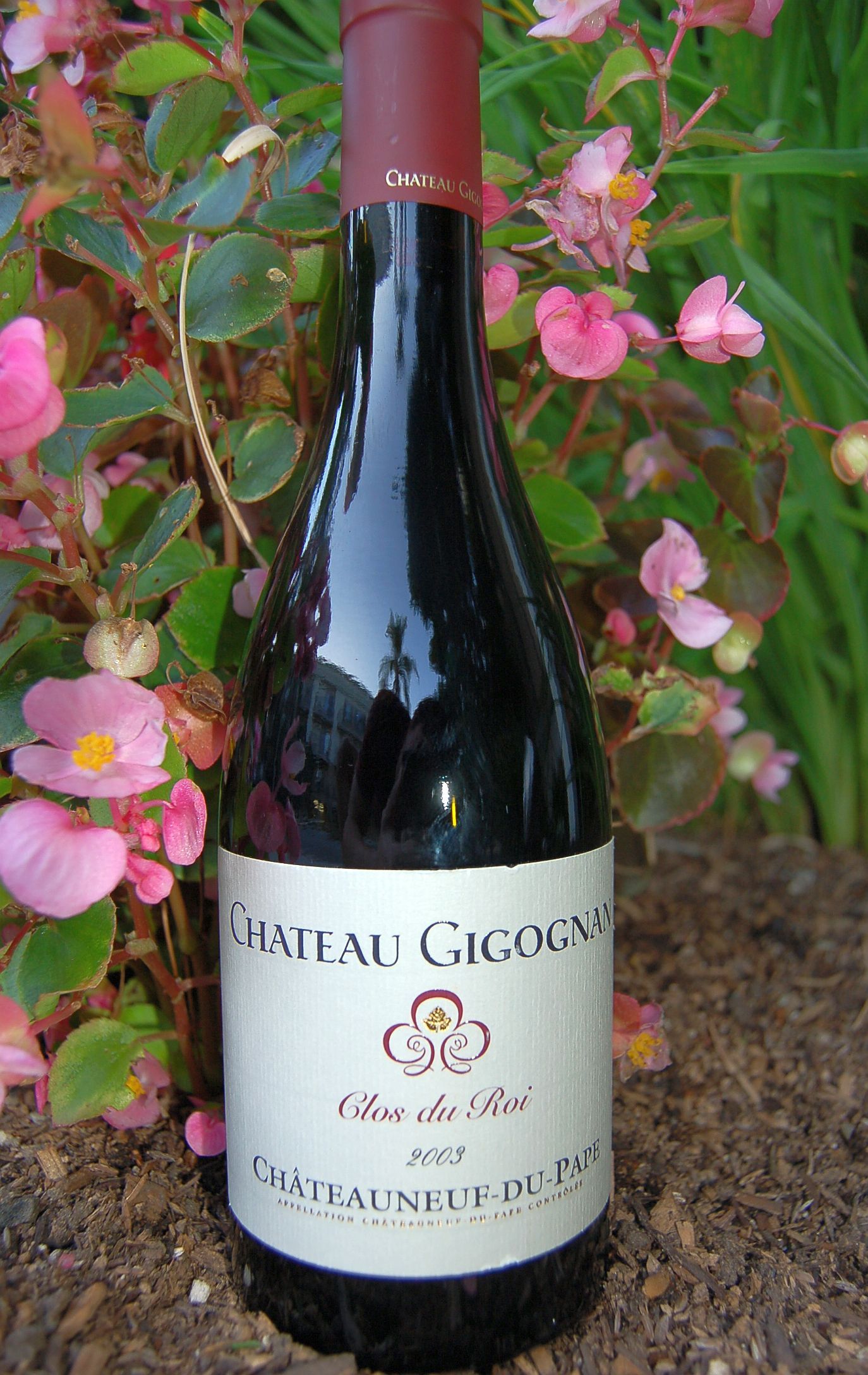 Chateau Gigognan 2003 Clos du Roi - Châteauneuf-du-Pape 750ml Wine Bottle