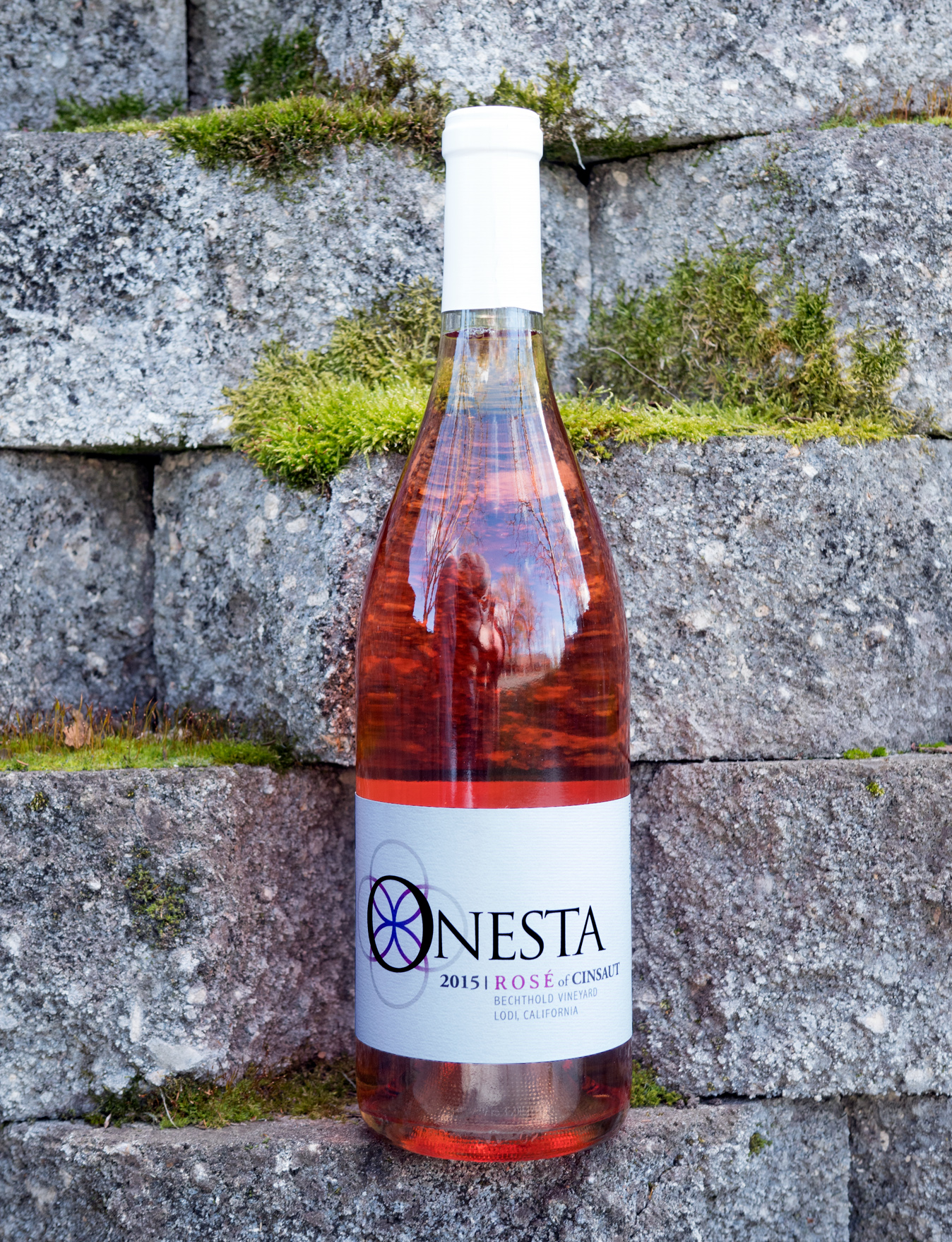 Onesta Wines 2015 Bechthold Vineyard Lodi, California Rosé of Cinsaut 750ml Wine Bottle