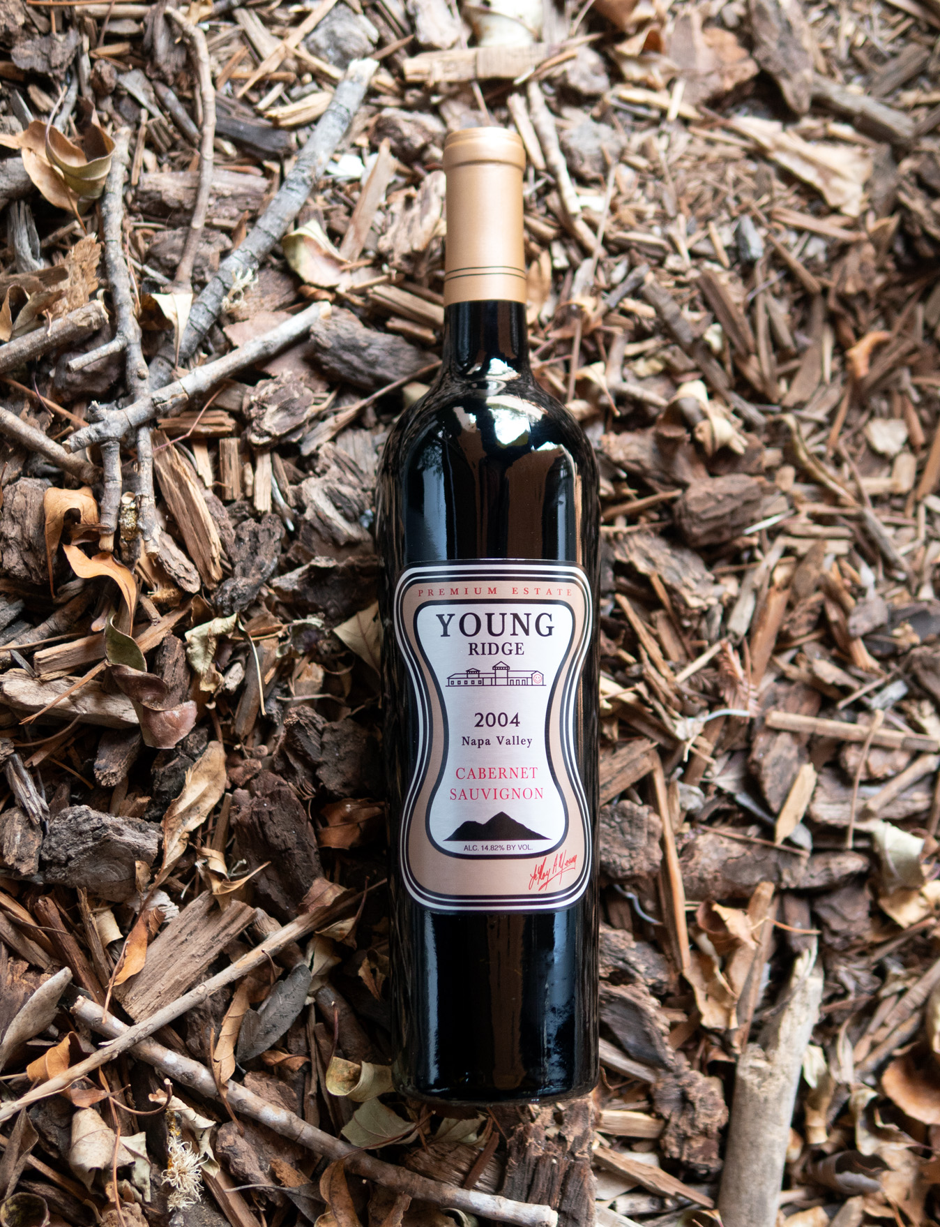 Young Ridge 2004 Premium Estate Napa Valley Cabernet Sauvignon 750ml Wine Bottle