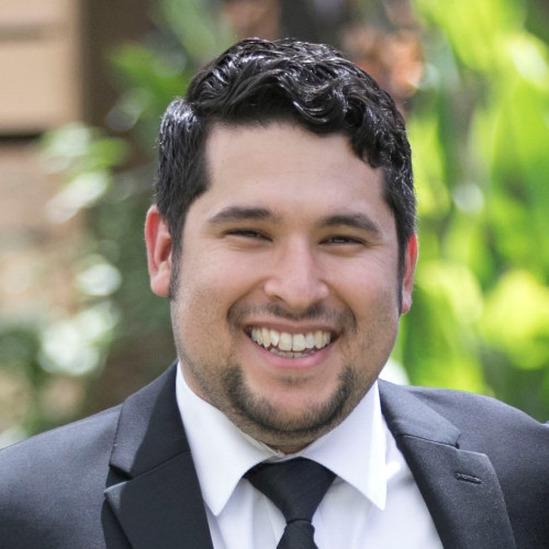 Alex Flores, Customer Success | Gloss Genius Alex Flores, Customer Success | Gloss Genius