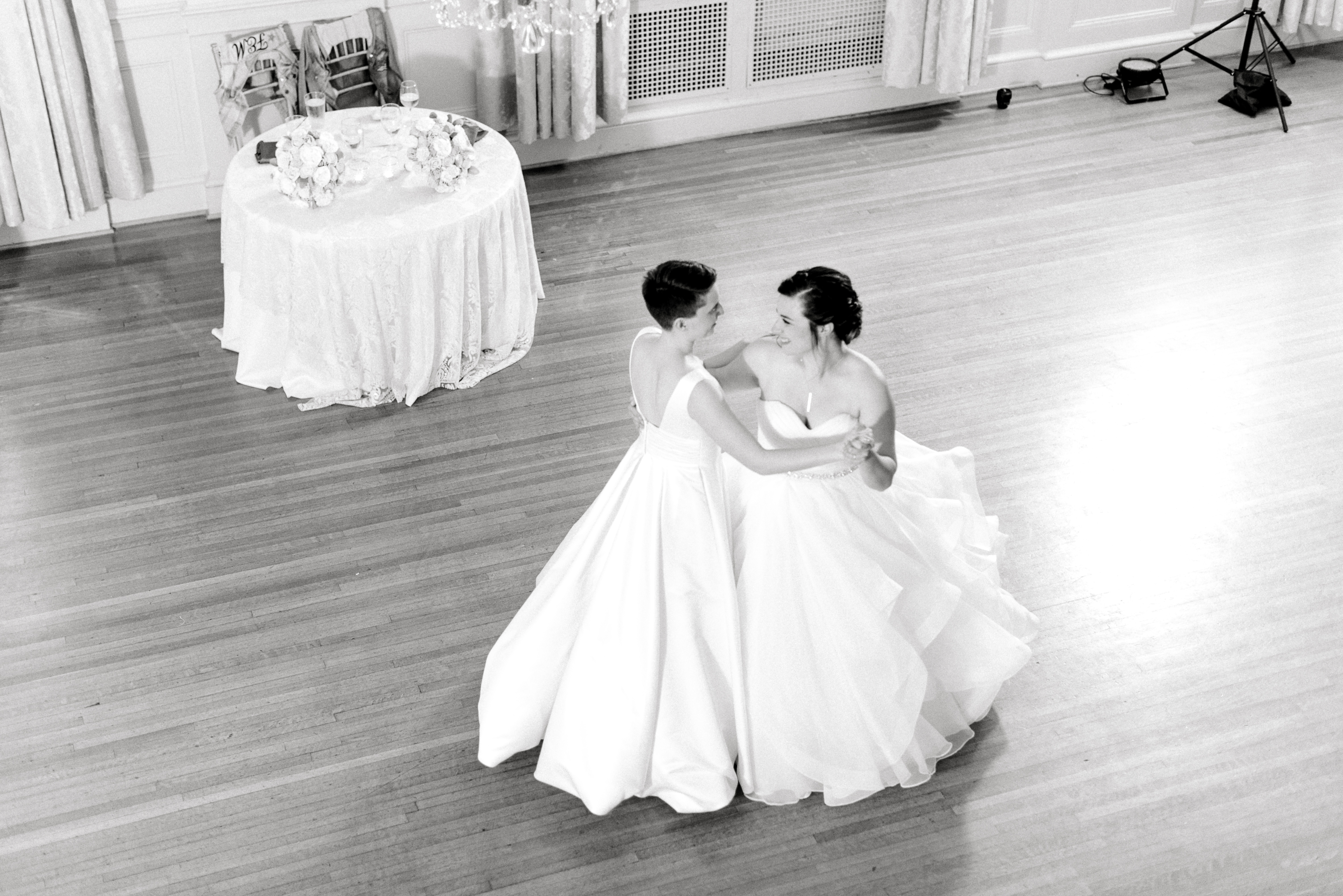 Jaclyn & Dustin, Sean Money Elizabeth Faye Photography, The Cedar Room Charleston, wedding dance kissing dip