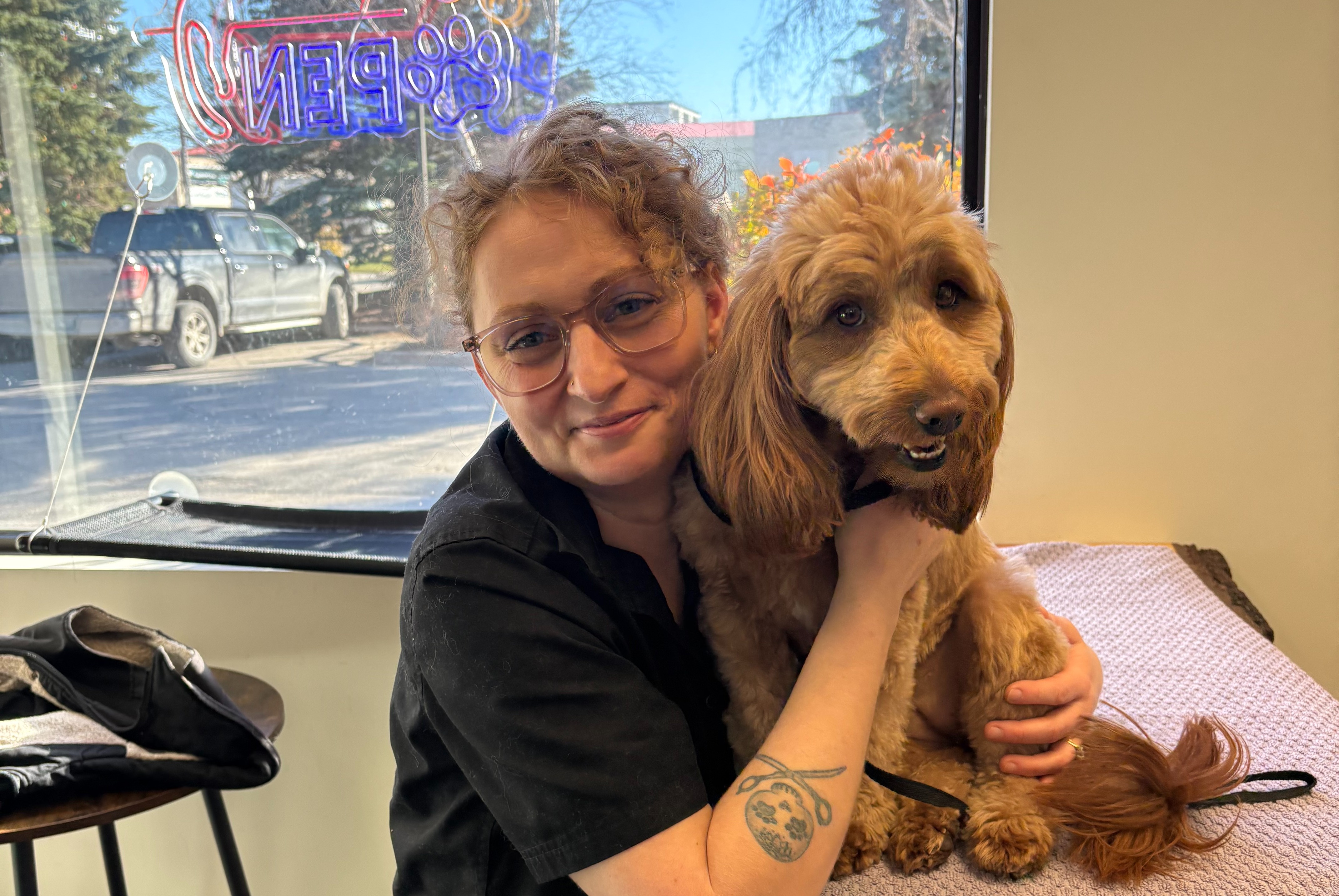 Certified canine bodywork student trained online with karen Saindon