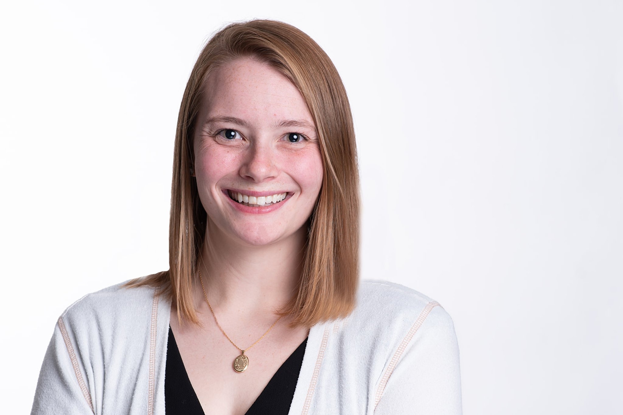 Woman smiling headshot Julia Hicks