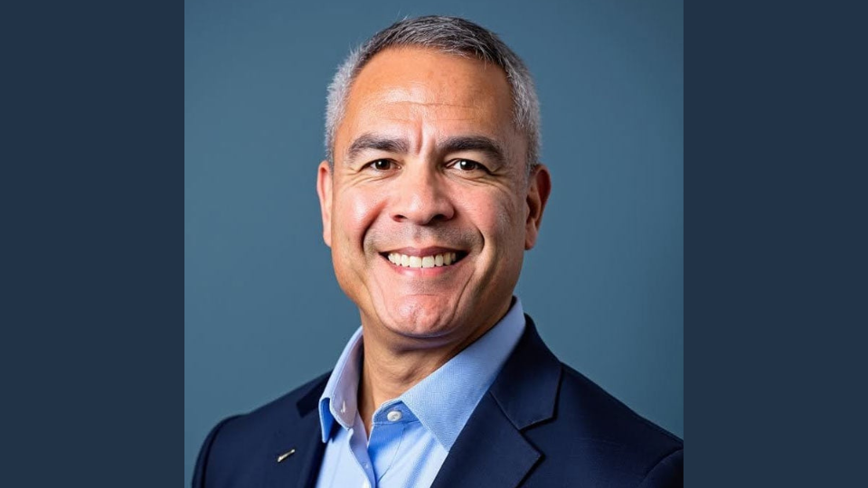 Headshot of Ernie Meeks, the founder and CEO of Aviator Intelligence