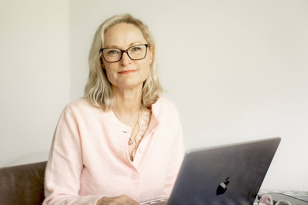 Mi Elfverson, Speaker coach, Photo