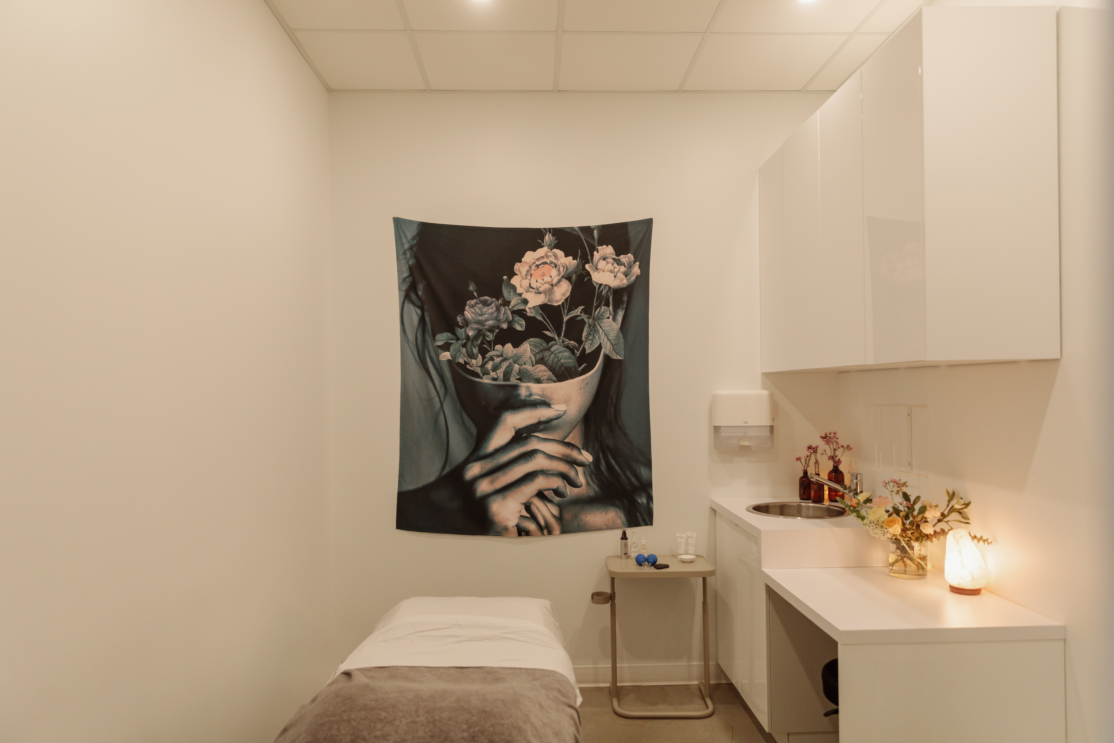 A calm treatment room at Tandem Clinic.