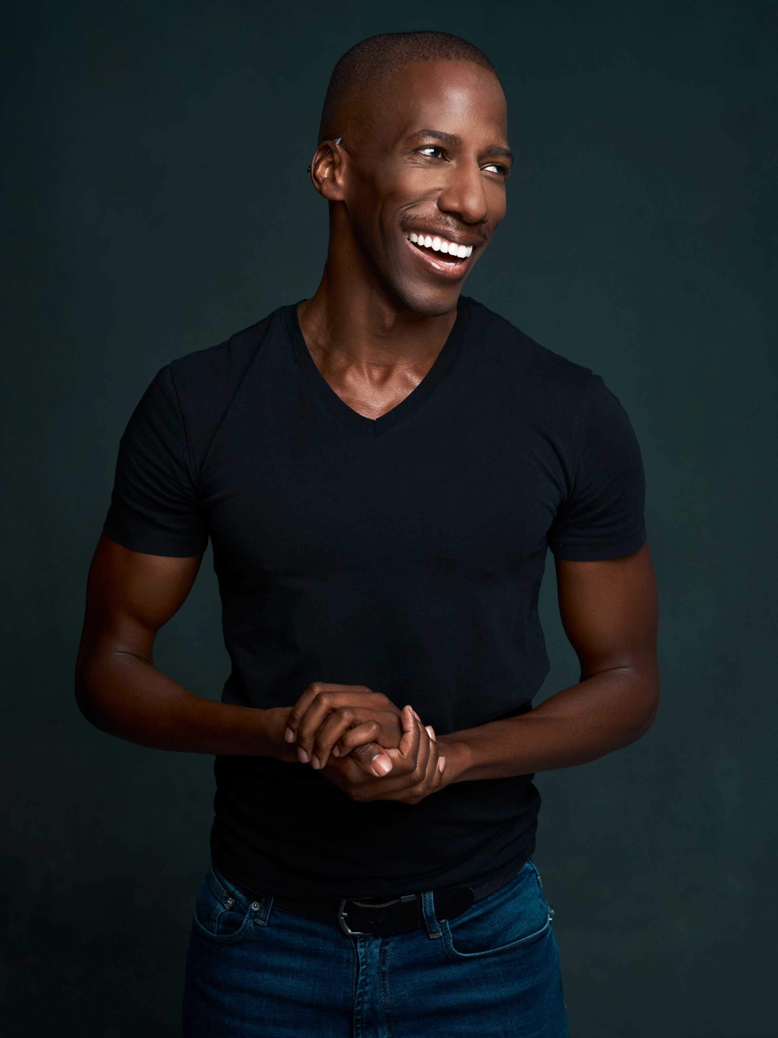 Dr. Calvin Fitch, licensed psychologist helping gay and bisexual Black men overcome disempowerment rooted in systemic oppression.