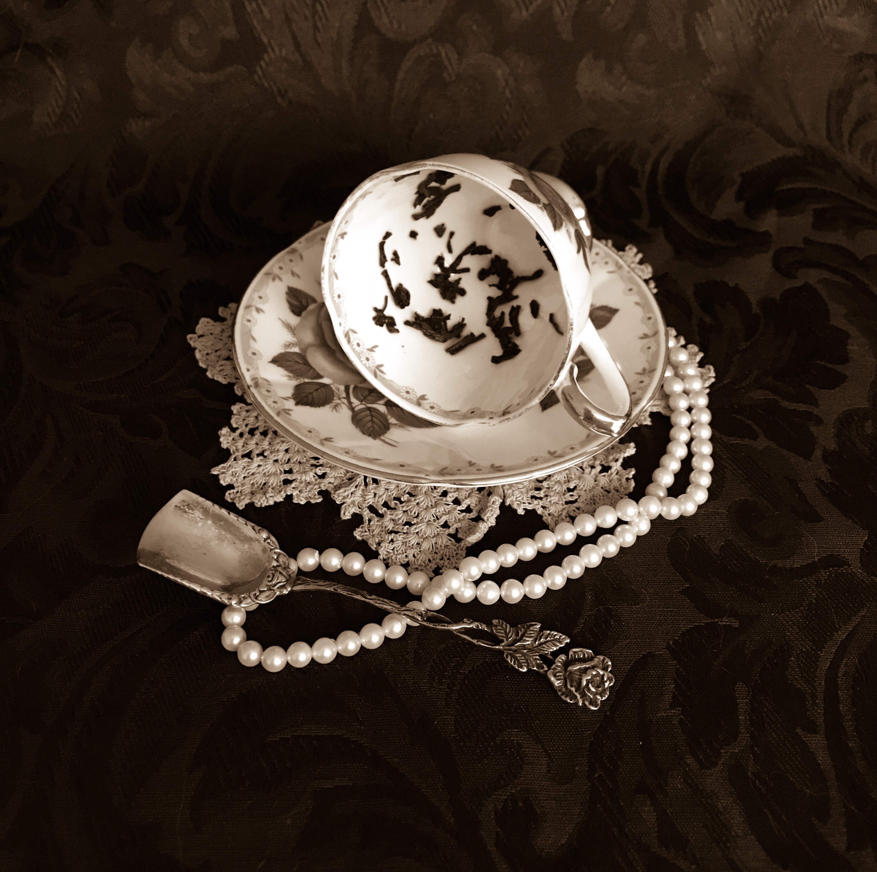 How to teacup reading. Learning tealeaf reading.