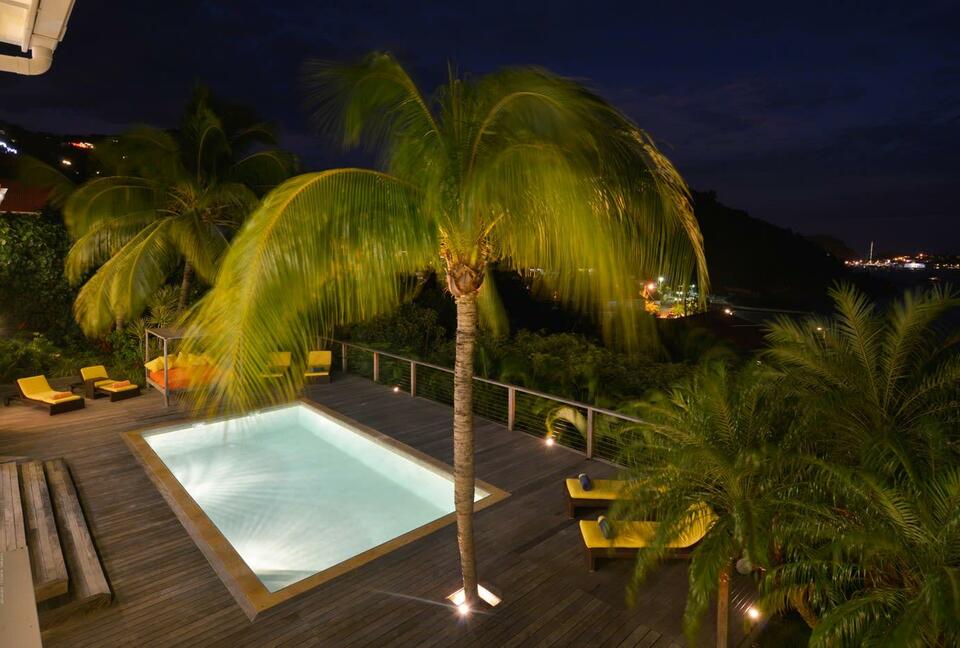 Authentic Summer Villa in Corossol Hillside