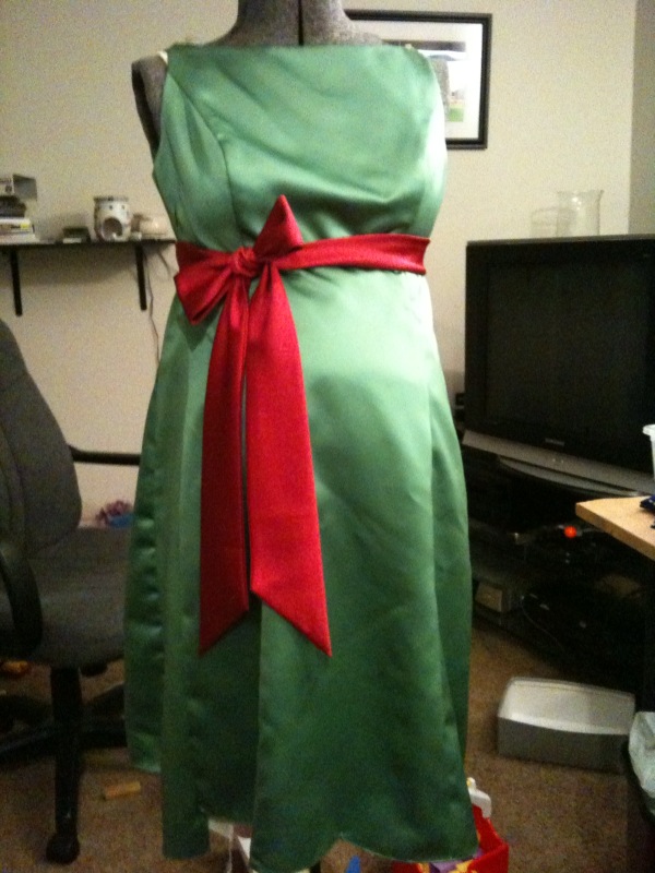 altering a princess seamed bridesmaid dress for pregnancy Threads