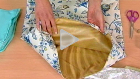 Video: How to Make Reversible Chair Covers - Threads