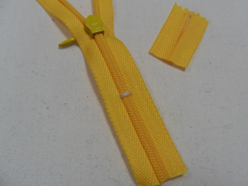 Pulling Teeth Tips to Shorten Zippers Threads