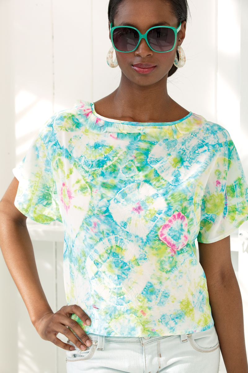 An easy resist technique yields intricate rings on silk. Pattern: Simplicity SewStylish 2190, out of print. Fabric: Crepe de Chine, DharmaTrading.com.