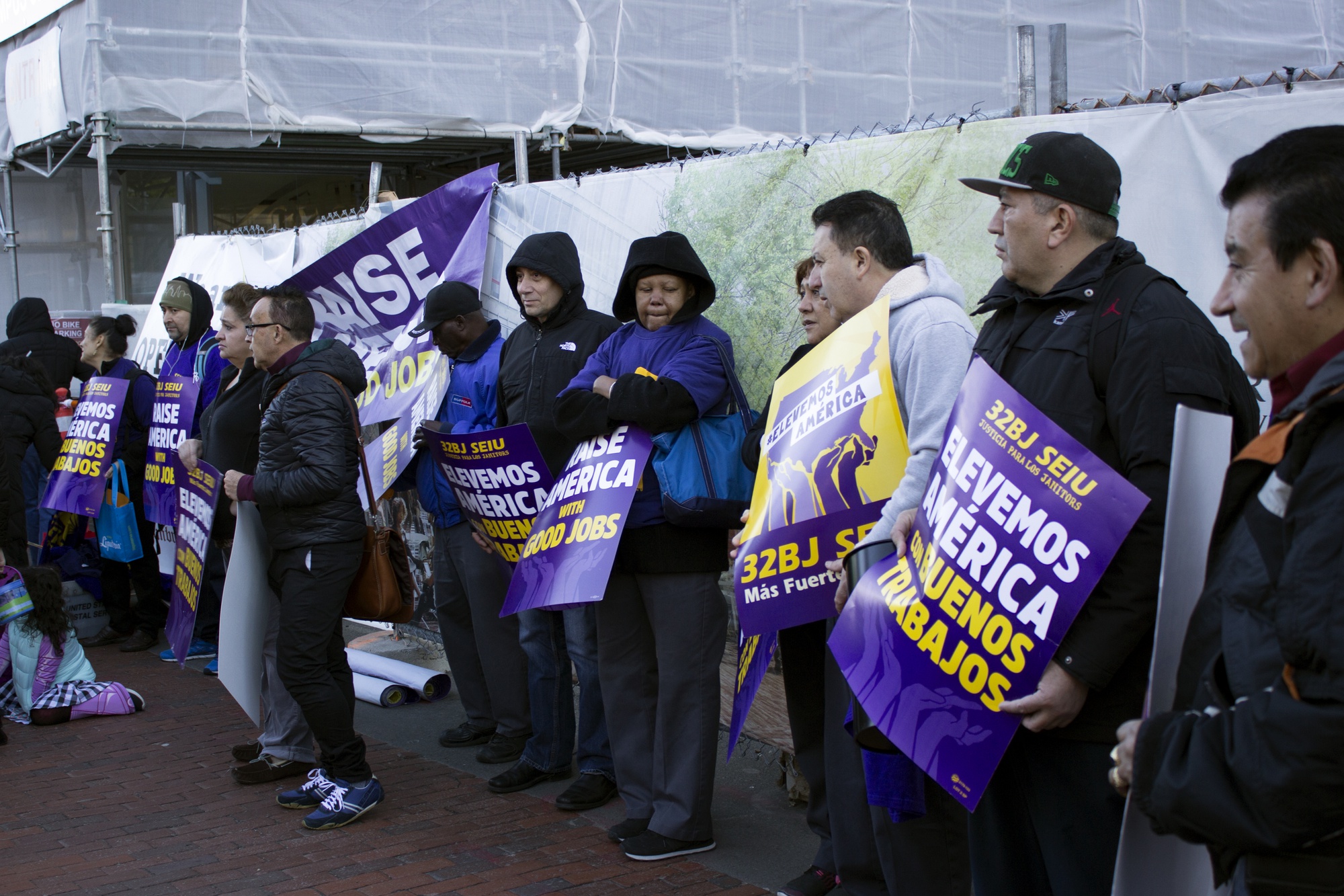 Janitors and Security Guards Rally with Negotiations Underway News