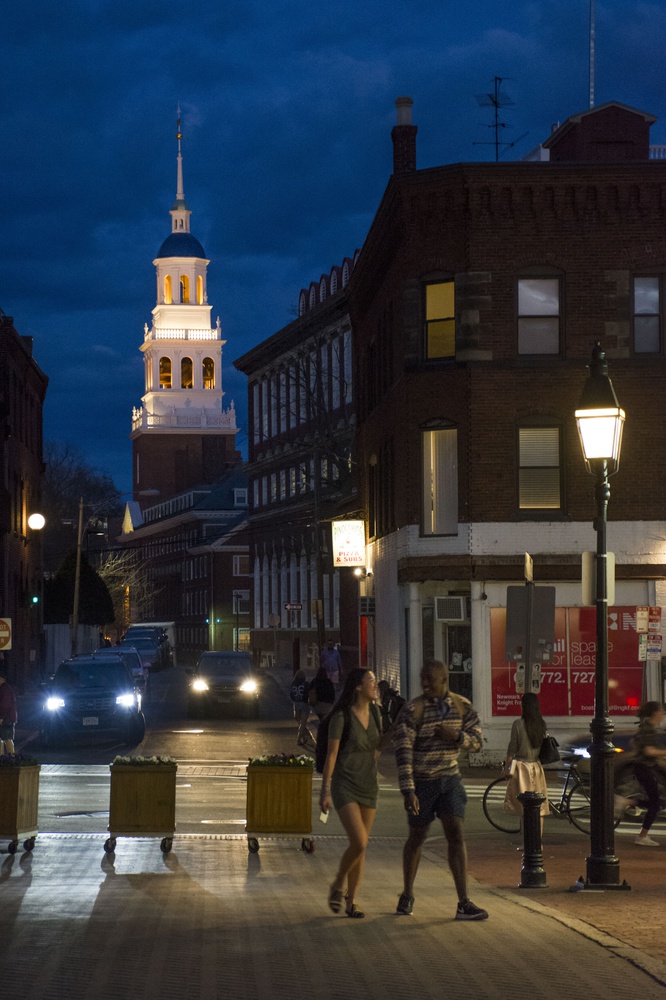 Walkers in Harvard Square Magazine The Harvard Crimson