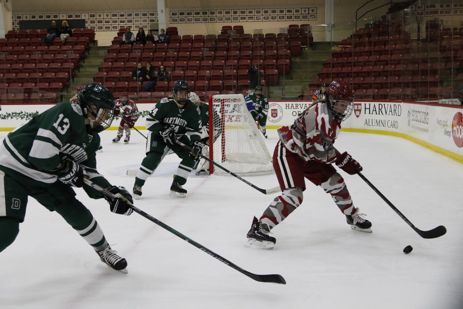 Women’s Ice Hockey Stays Strong, Silences Dartmouth Sports The