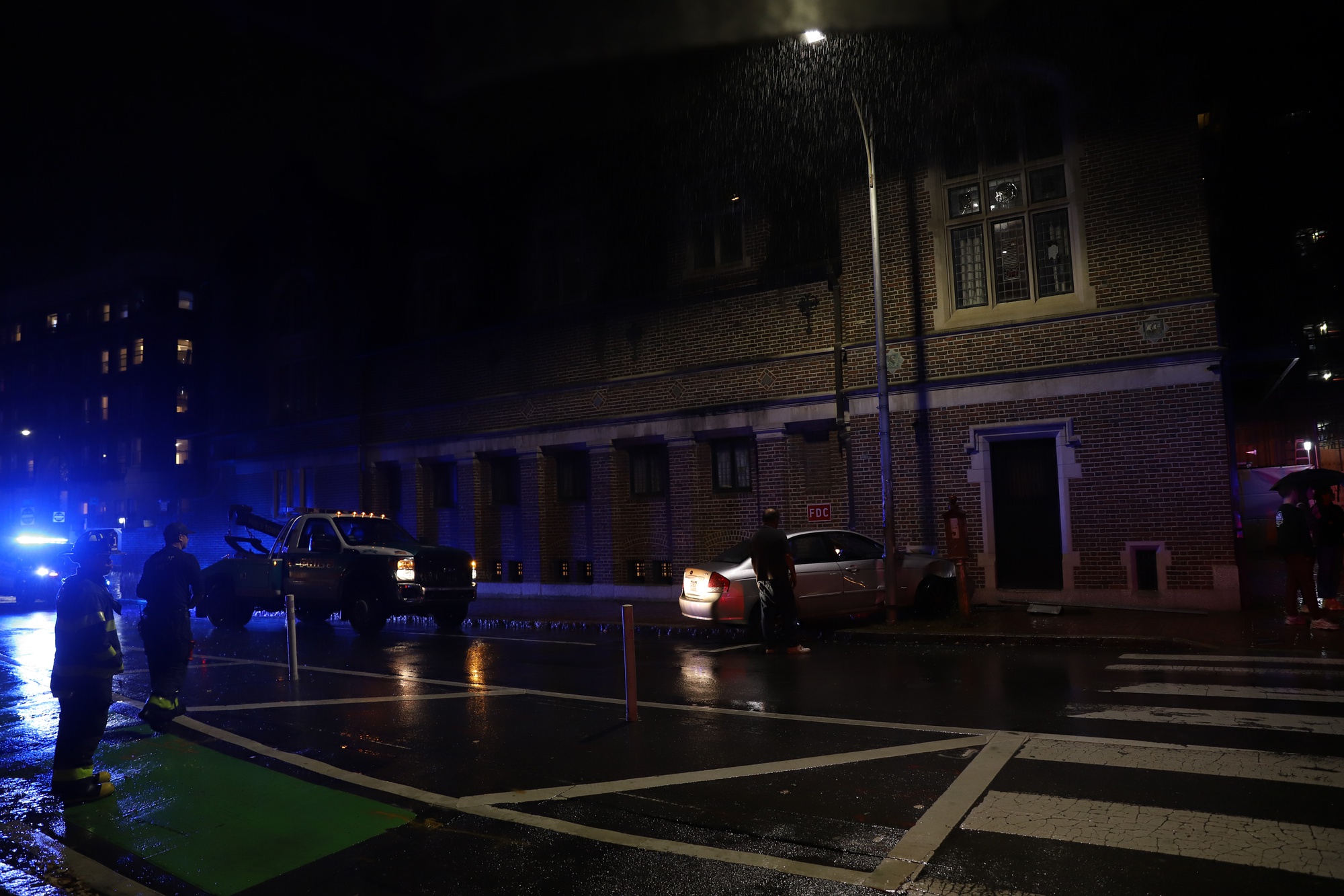 Car Crashes into The Lampoon | News | The Harvard Crimson - Vimarsana News
